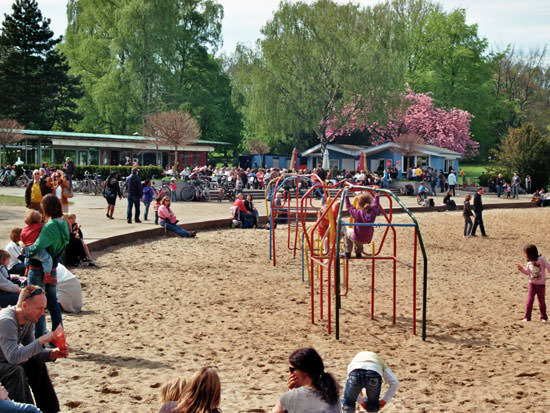 Großer Spielplatz (Foto: C.+B. Hoffmann)
