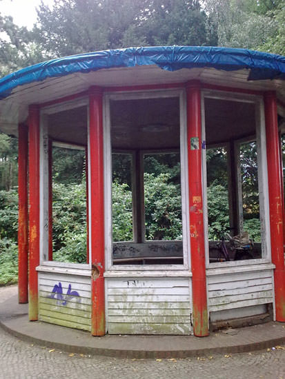 Pavillon im Steingarten