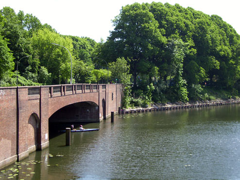 Brücke Am Stadtparkkanal (Foto V. S. Gabriel)